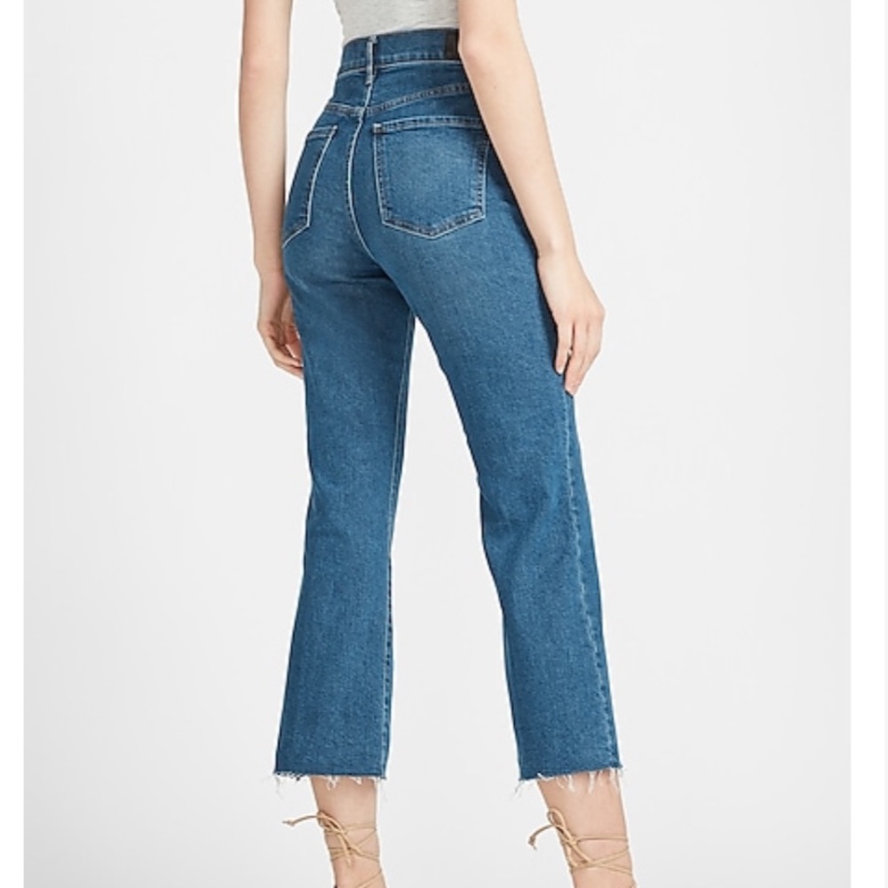 Express crop flares